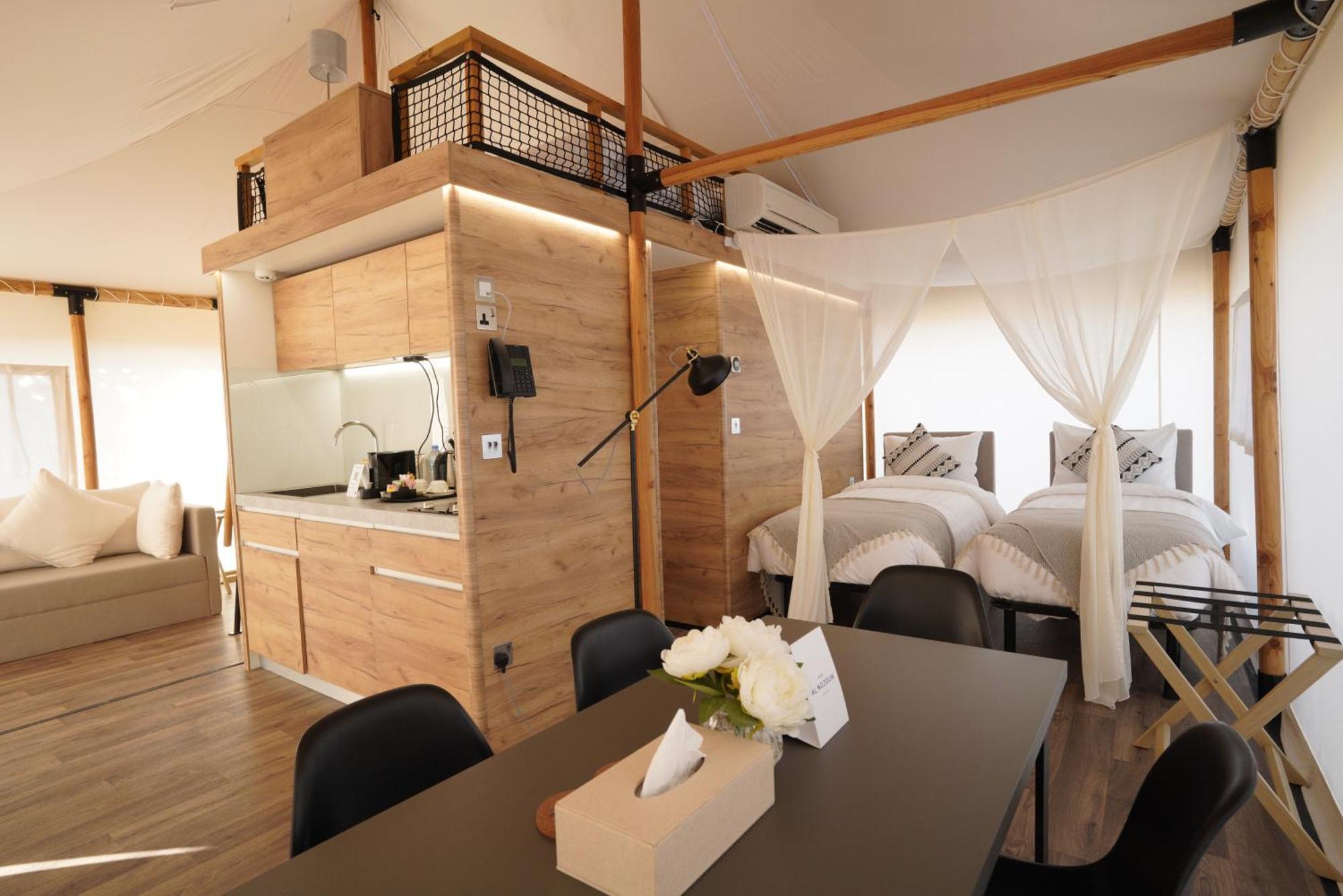 אבו דאבי Bab Al Nojoum Hudayriyat Villas חדר תמונה